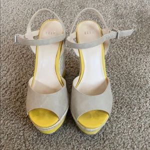 Elle Esperanza wedged platform sandals size 7.